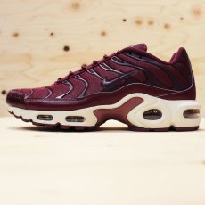 画像1: NIKE WMNS AIR MAX PLUS TN (1)