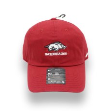 画像1: NIKE X ARKANSAS RAZORBACKS CLUB CAP (1)